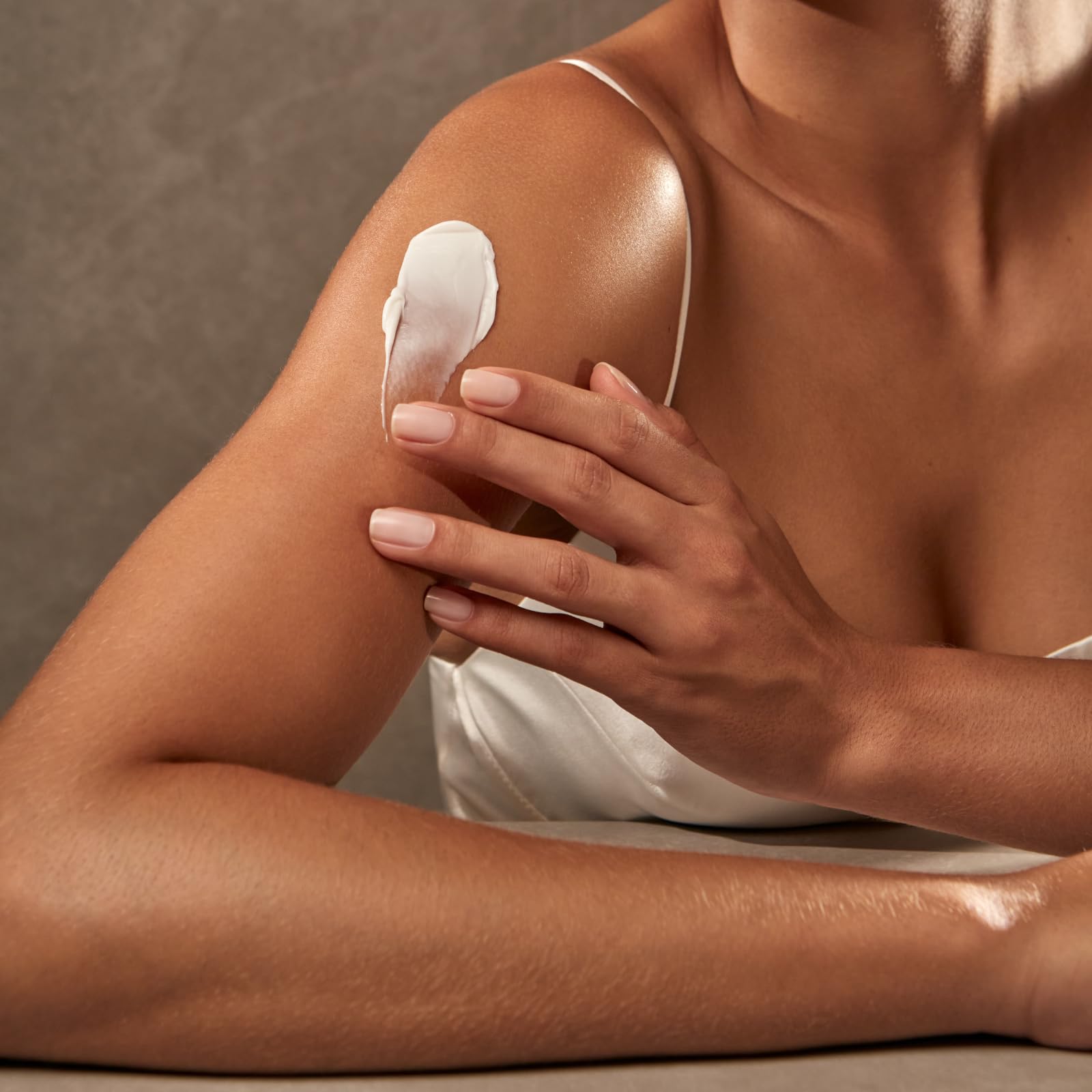 O Boticário Lily Crema Hidratante Corporal 250g