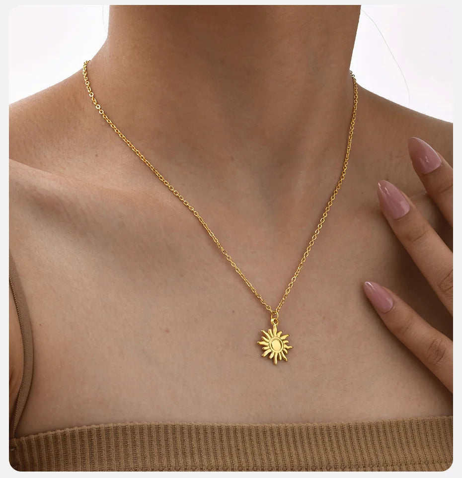 Vnox Gold Plated Shining Sunflower Necklace For Women,Stainless Steel  Aesthetic Jewelry,Fashion Sun Pendent Necklace Girls Gift