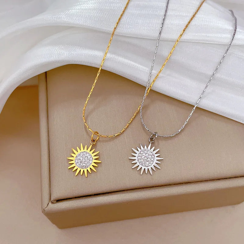 Stainless Steel CZ Crystal Sunflower Pendant Necklace For Women Round Solar Sun Charm Fashion Jewelry Retro Necklace Collar