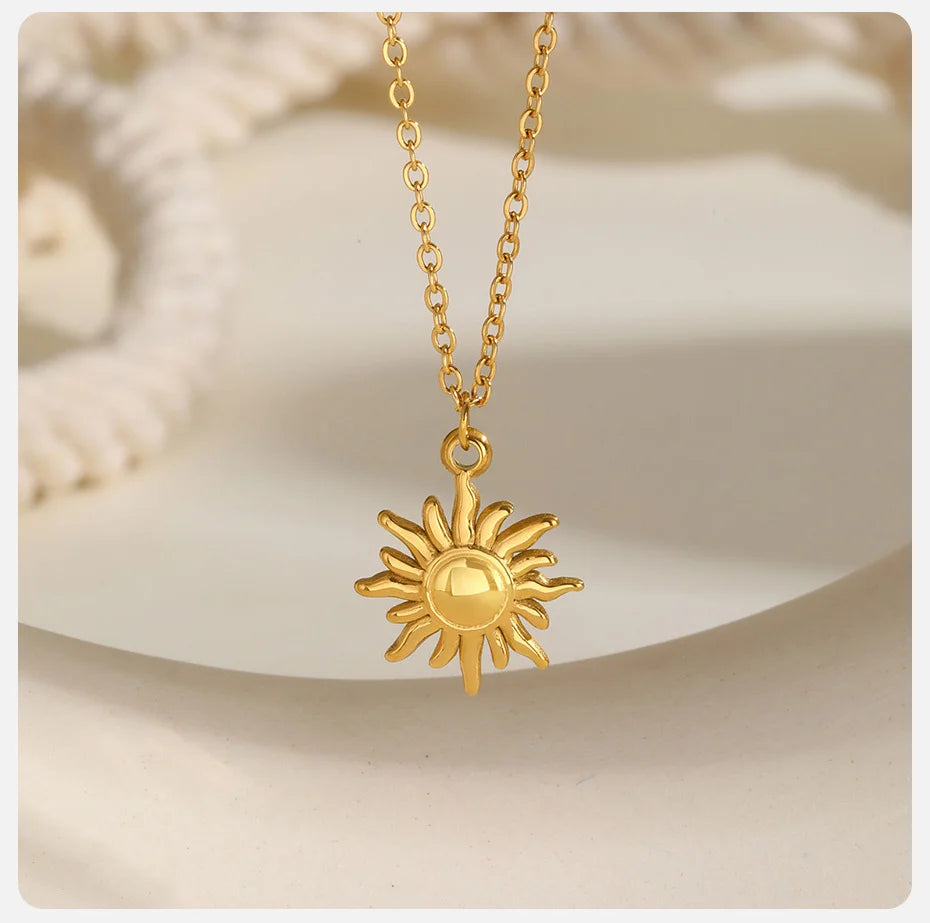 Vnox Gold Plated Shining Sunflower Necklace For Women,Stainless Steel  Aesthetic Jewelry,Fashion Sun Pendent Necklace Girls Gift